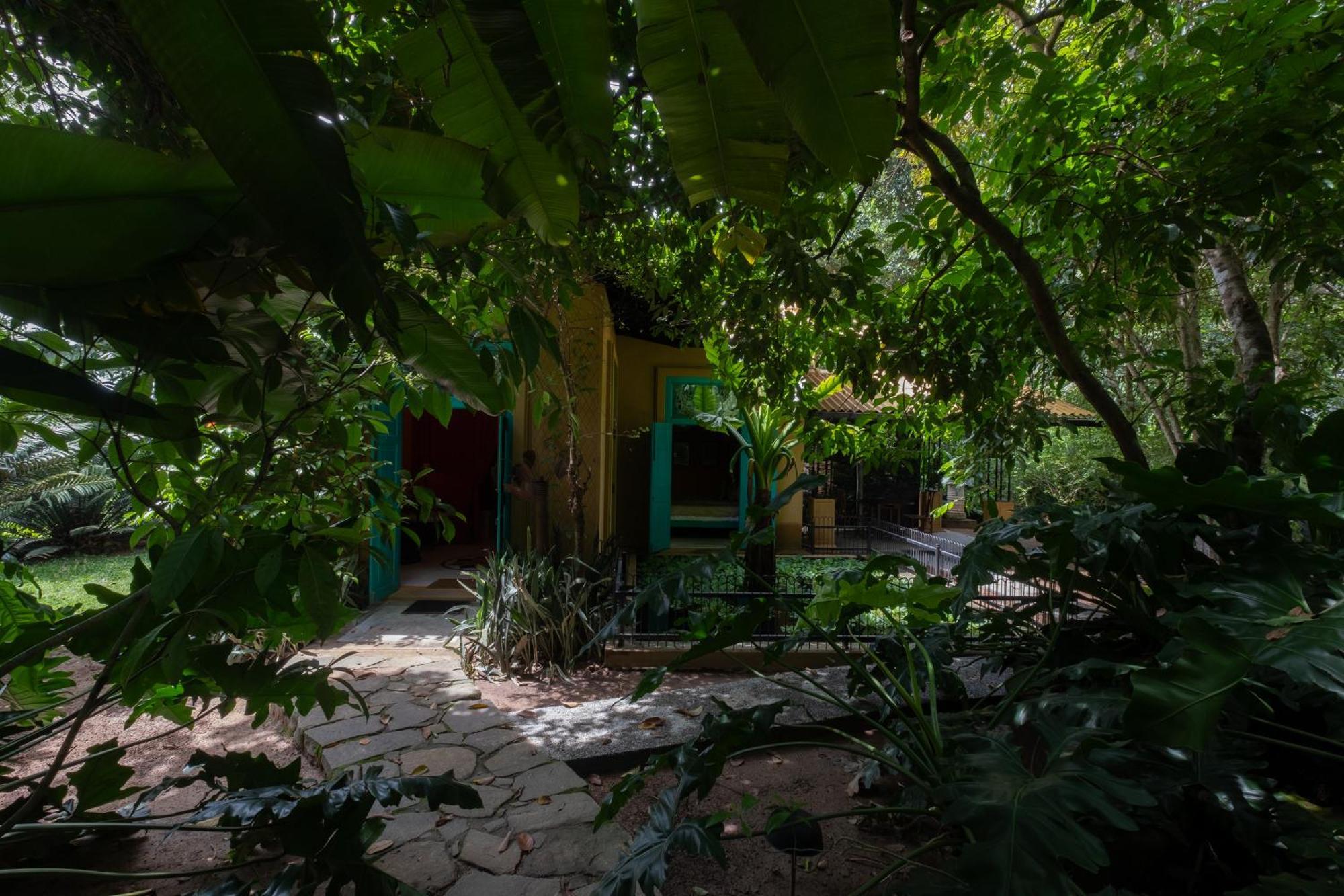 Casa Heliconia Hotel Gampaha Ngoại thất bức ảnh