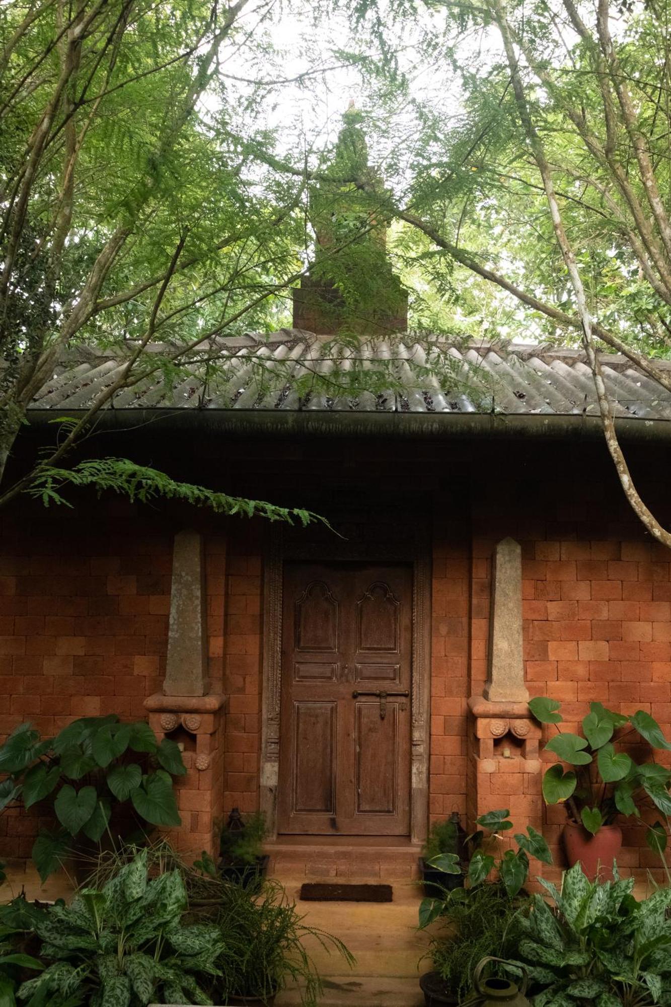Casa Heliconia Hotel Gampaha Ngoại thất bức ảnh